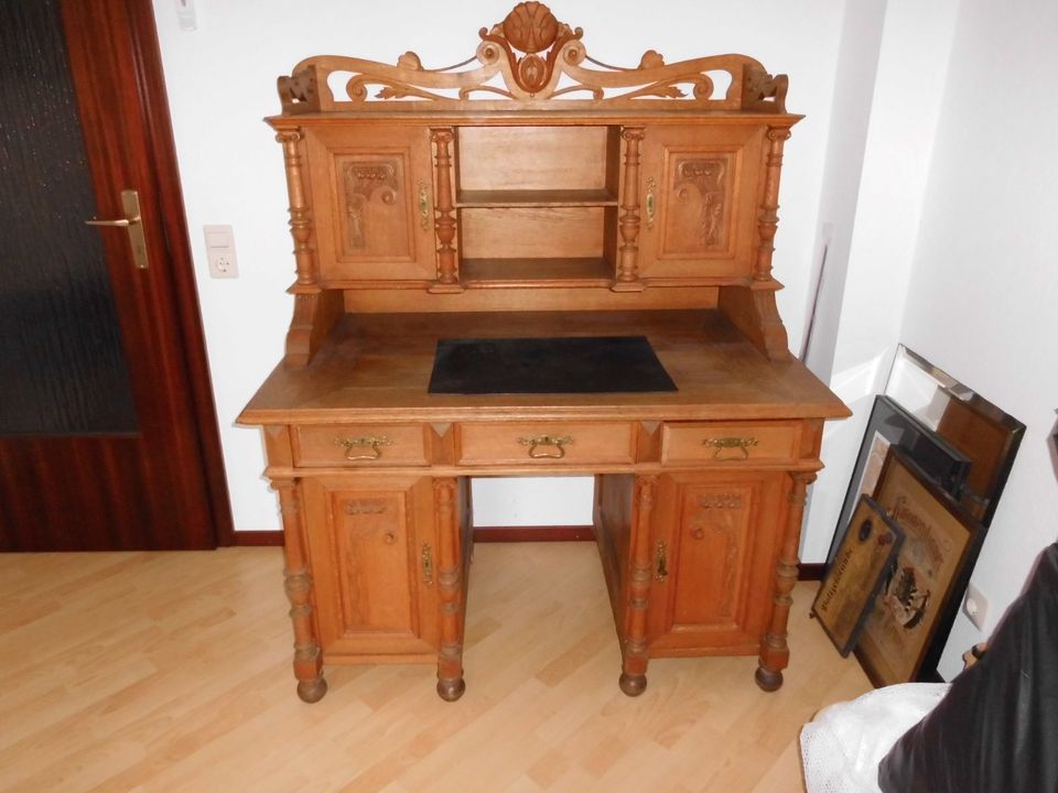 Sekretär Eiche mit Stuhl antik in Apelern