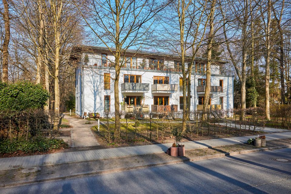 Vermietete, gemütliche 2-Zimmerwohnung mit Dachterrasse im grünen Berlin-Buch in Berlin