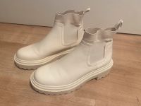 Stradivarius, Chelsea Boots, ecru / weiß, Gr 37 Düsseldorf - Friedrichstadt Vorschau