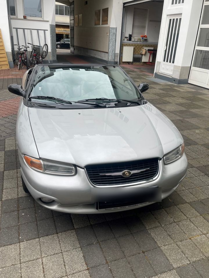 Chrysler Stratus LX Cabrio in Wiesbaden