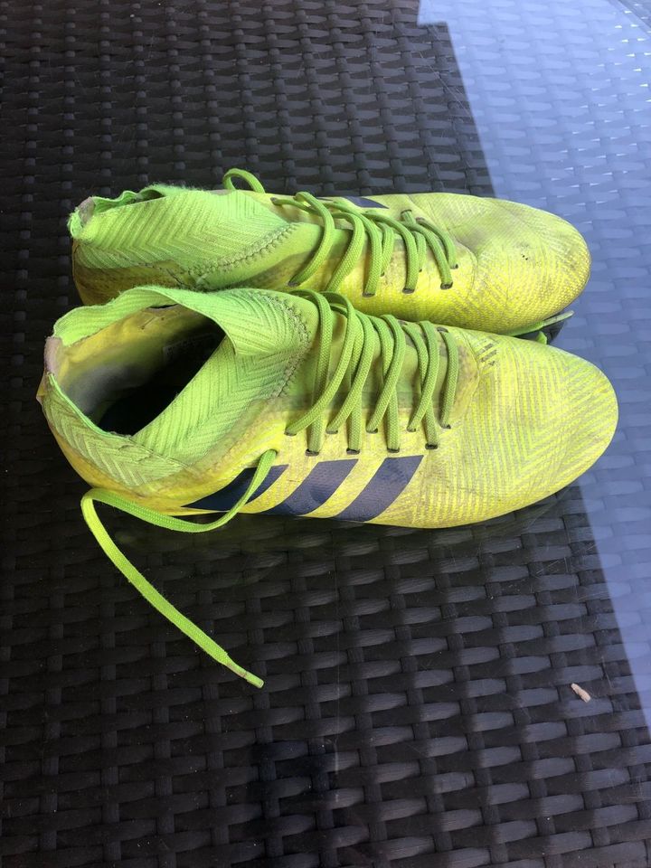 Fußballschuhe Adidas Nemeziz 36 in Sprockhövel