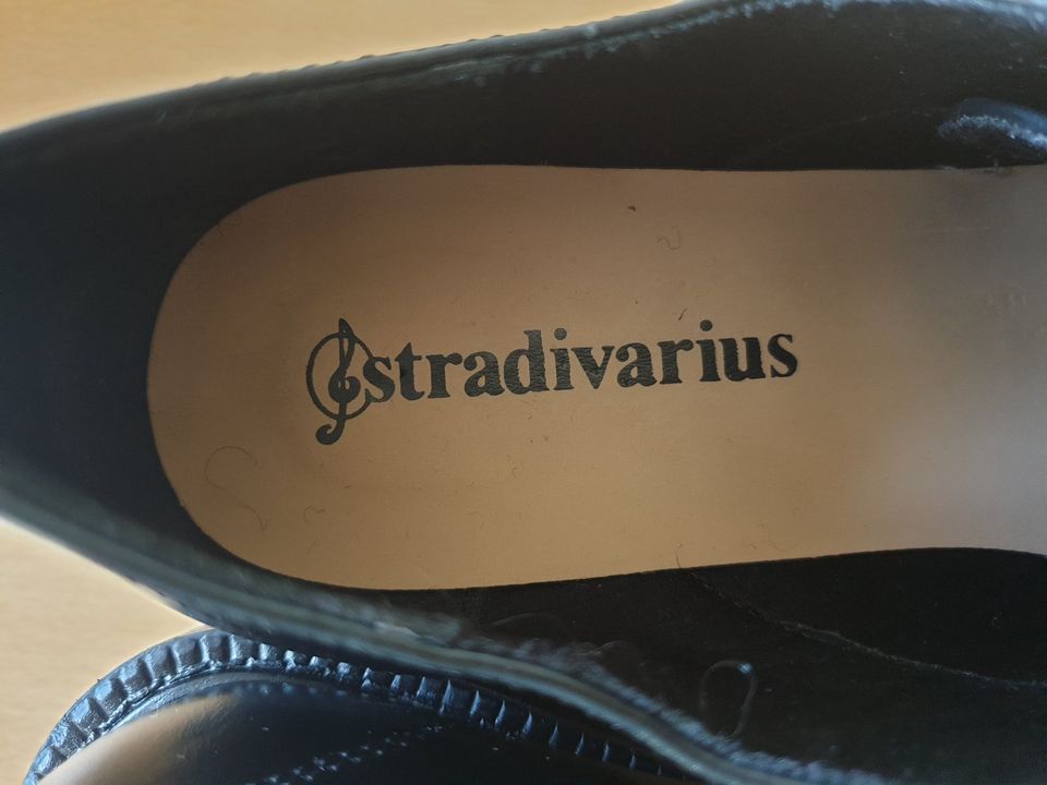 Stradivarius Schuhe Halbschuhe Gr 41 wie neu schwarz in Regensburg