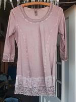 Shirt 3/4 Arm Spitze Nieten rosa Tredy (157) Niedersachsen - Neuenkirchen Vorschau