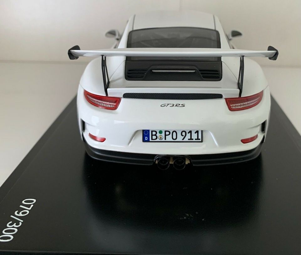 PORSCHE 911 991 GT3 RS Faszination Sportwagen MAP02103616 1:18 in Perl