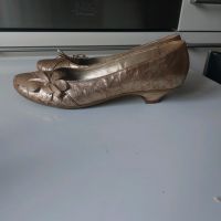 Ballerinas Pumps mit kleinem Absatz in Gold mit Blume Köln - Riehl Vorschau