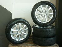 VW Touran 16 Zoll Alufelgen Pirelli WR 205/60 16 Niedersachsen - Wardenburg Vorschau