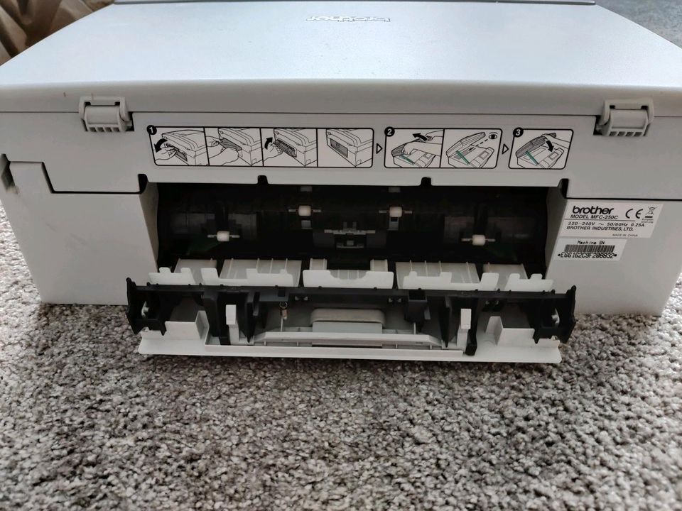 Brother MFC-250C - Tintenstrahldrucker, Kopierer, Scanner, Fax in Eisenberg