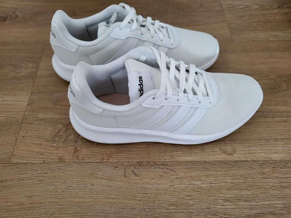 Adidas Schuhe Gr. 38 in Rüdnitz