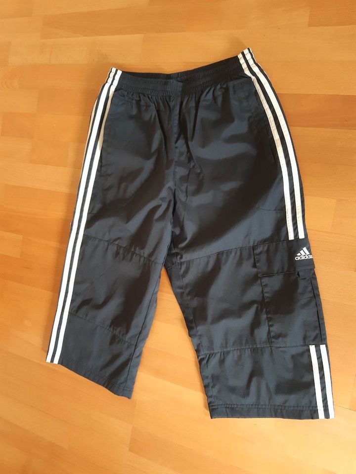 Adidas Sporthose Damen ( Gr. S, 2/3 lang) in Nordrhein-Westfalen - Mülheim  (Ruhr) | eBay Kleinanzeigen ist jetzt Kleinanzeigen