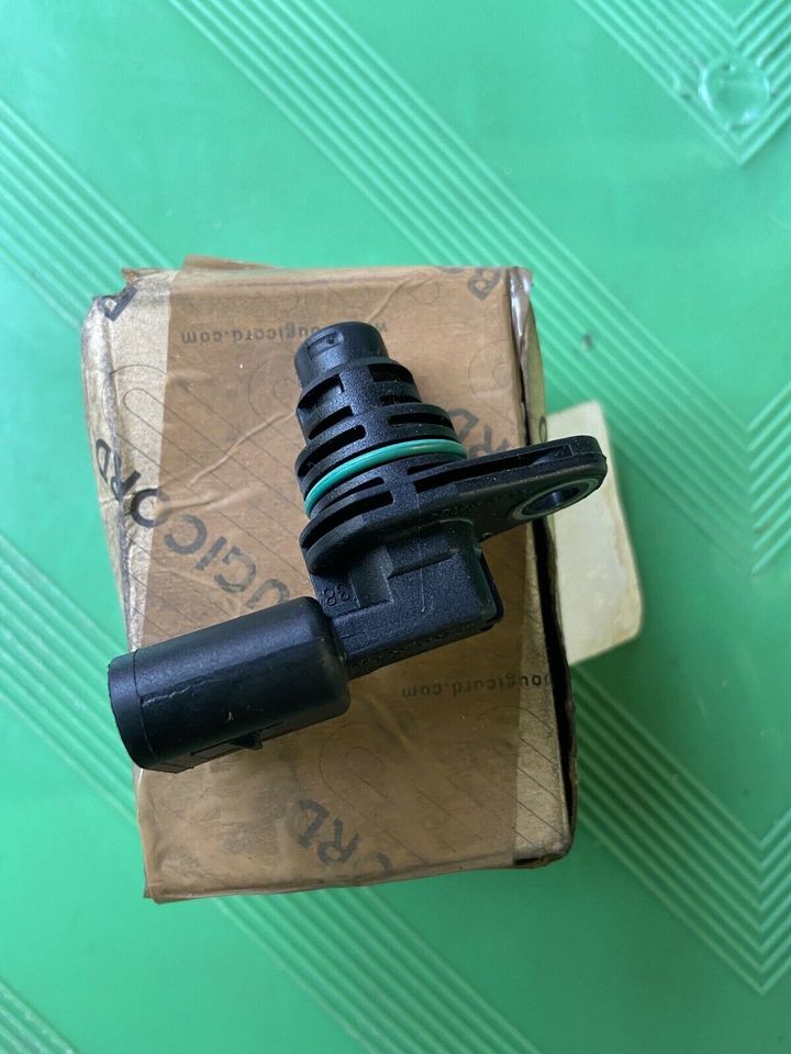 NEU VW  Fühler / Sensor / Geber 030907601E in Backnang