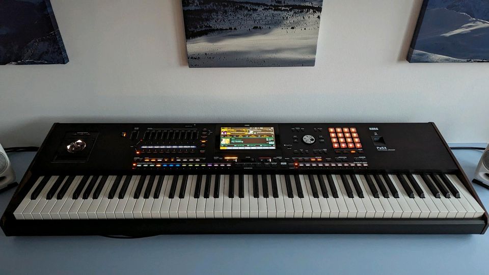 Korg Pa5X 88 International, Neuwertig, Tausch Möglich. in Hamburg