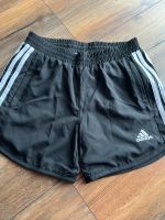 Adidas Short Gr 164 Baden-Württemberg - Gemmrigheim Vorschau