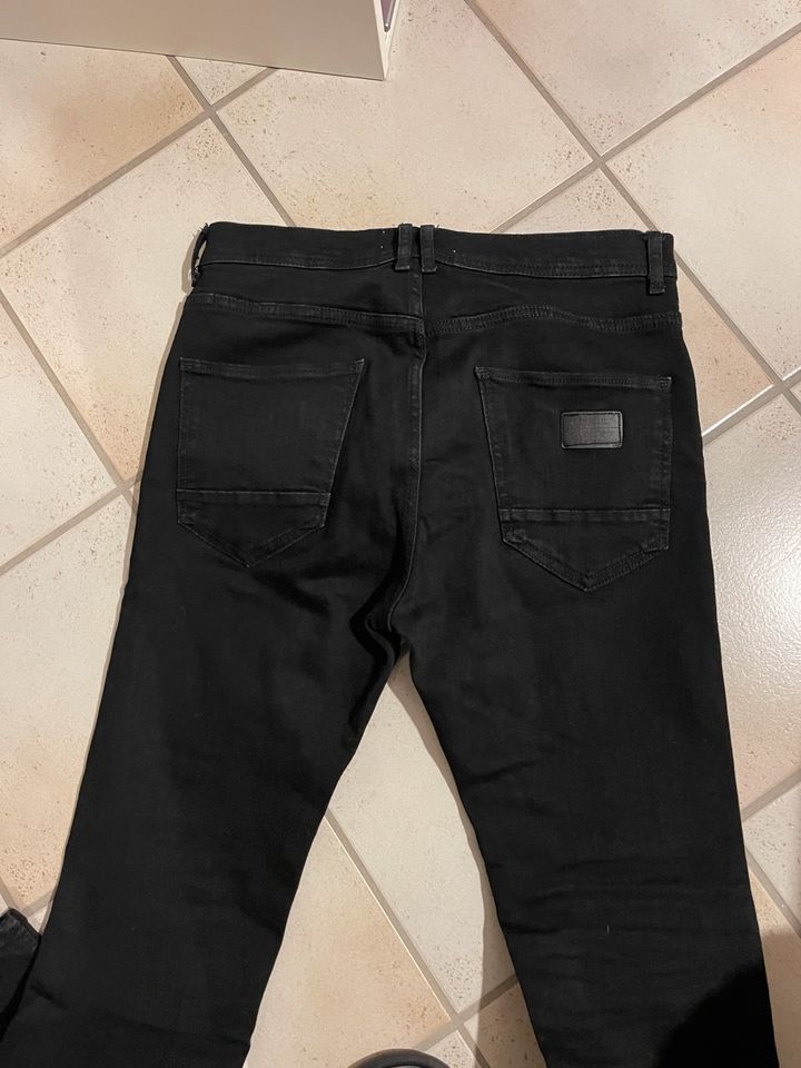Zara jeans 42 schwarz in Bad Endorf