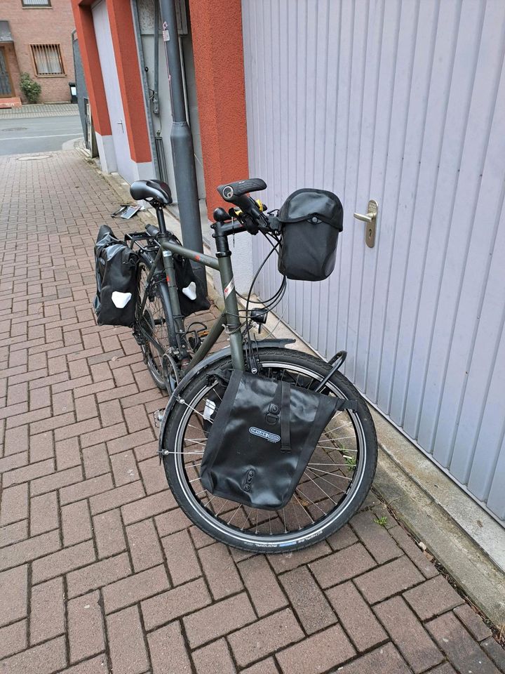 Reisefahrrad TX-400 mit Taschen, Größe 57 in Frankfurt am Main