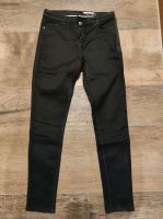 EDC Esprit Jeans schwarz 38/30 Skin Fit neuwertig Niedersachsen - Gieboldehausen Vorschau