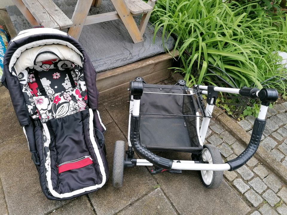 Kombi Kinderwagen Hartan R1 mit Babyschalenaufsatz und Zubehör in Eningen