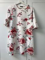 Schönes Blumenkleid Baden-Württemberg - Mauer Vorschau
