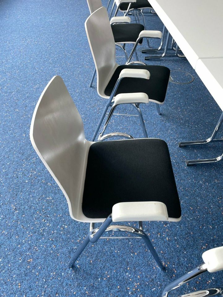 Konferenztisch Stühle Tische Stuhl Besprechungsraum U-Form in Strausberg