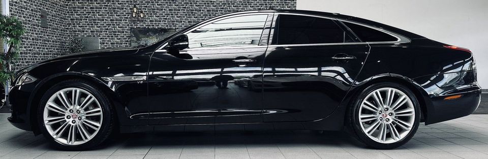 Jaguar XJ Portfolio KAMERA|PANO|NAVI|MERIDIAN|KEYLESS in Balingen
