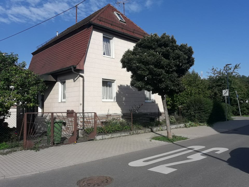 Haus im Dornröschenschlaf - provisionsfrei! in Mühlacker