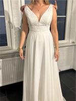 Brautkleid Hochzeitskleid Bianco Evento 38/40 Spitze Chiffon Tüll Niedersachsen - Northeim Vorschau