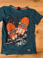 TOP! Neuwertiges T-Shirt mit coolem Skater-Print in Gr. 146/ 152 Hessen - Schlüchtern Vorschau