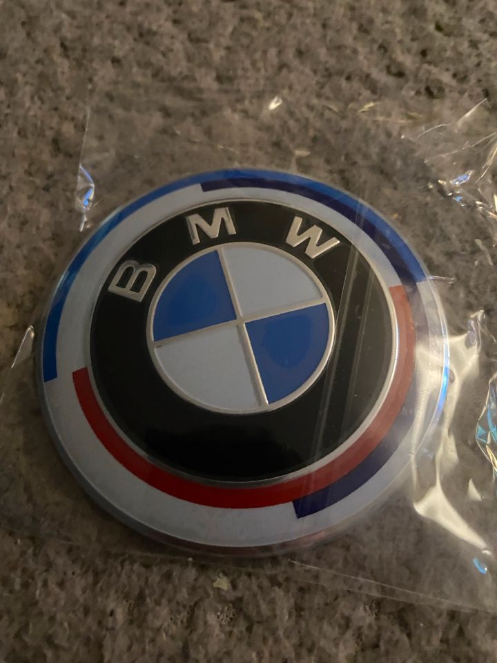 BMW Embleme Set Motorhaube und Kofferraum 82mm 50 Jahre Jubiläum in Singen