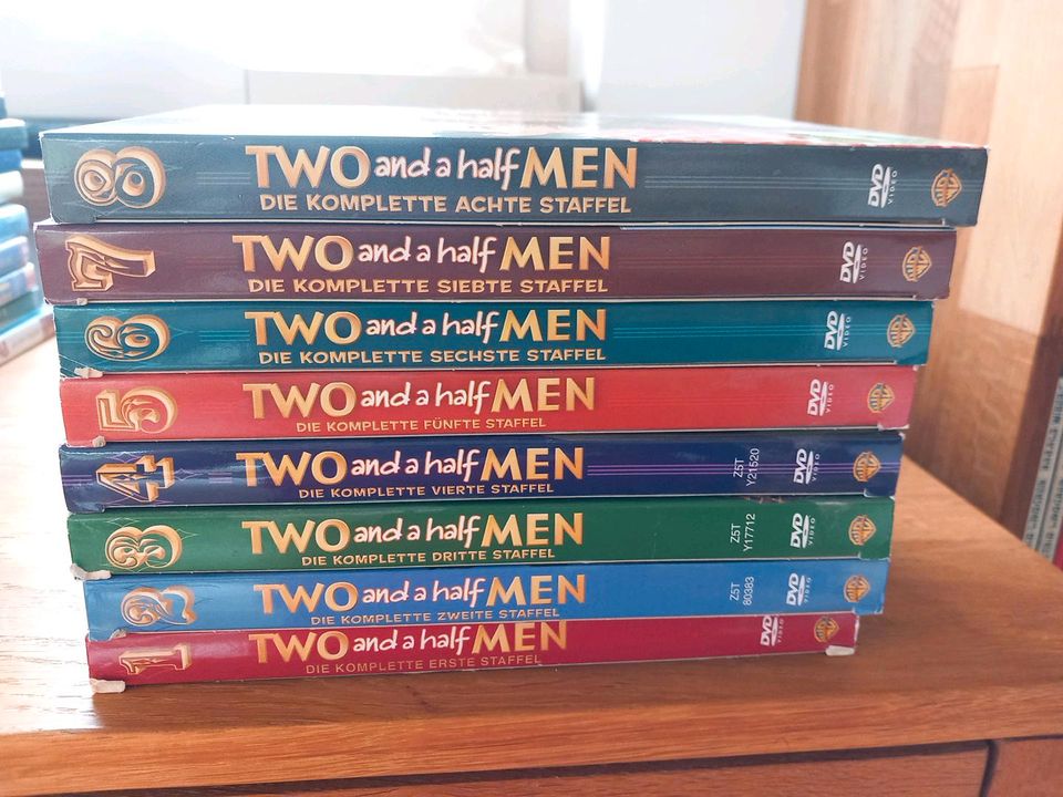 DVD Two and a half men Staffel 1-8 in Regenstauf