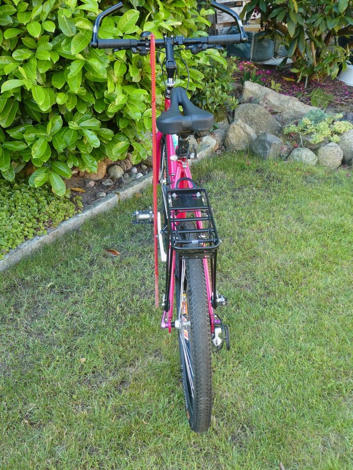 Mountainbike, Oversize Alurahmen, Shimano Deor XT, 26" Zoll,14 Kg in Trittau