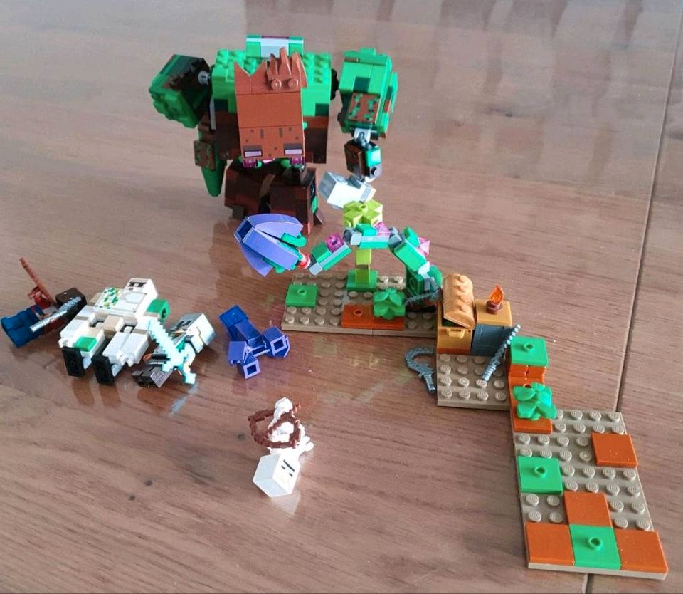 Lego minecraft 21176 neuwertig vollständig Die DschungelUngeheuer in Wiesbaden