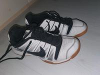 Turnschuhe Nike 37,5 Schuhe Sport 37 38 Schleswig-Holstein - Gettorf Vorschau