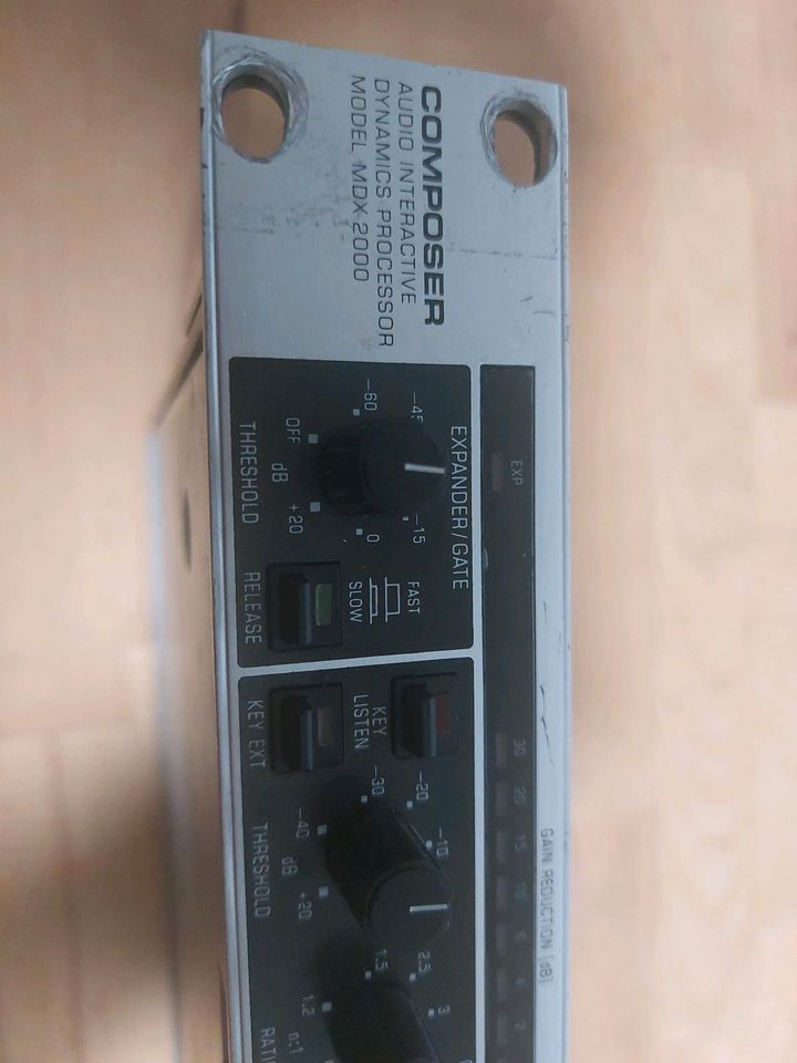 BEHRINGER MDX2000 in Köln