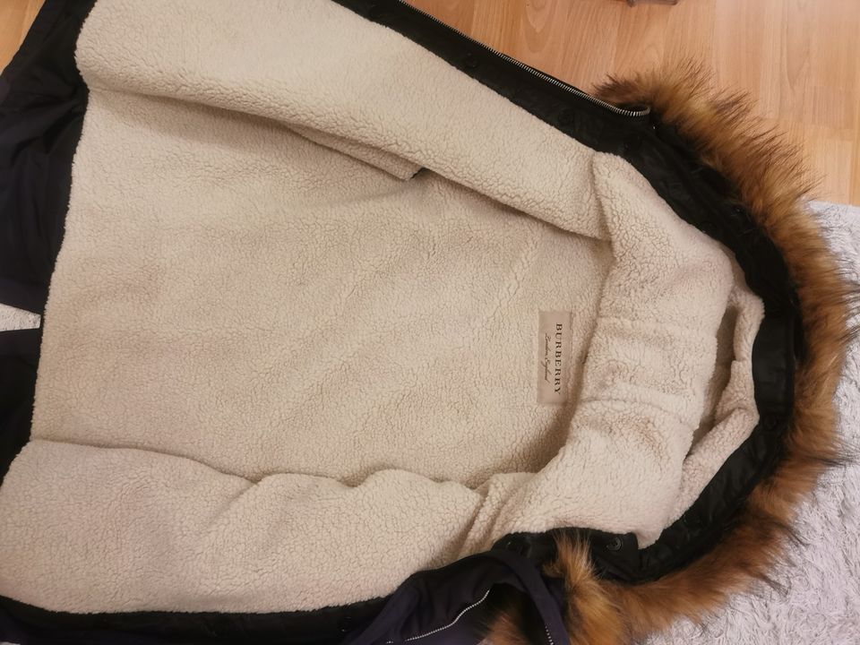 BURBERRY Mantel Parka mit Fell ***NEU*** in Neuss