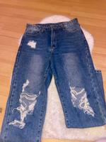 Damen Jeans mit Lochern Köln - Kalk Vorschau