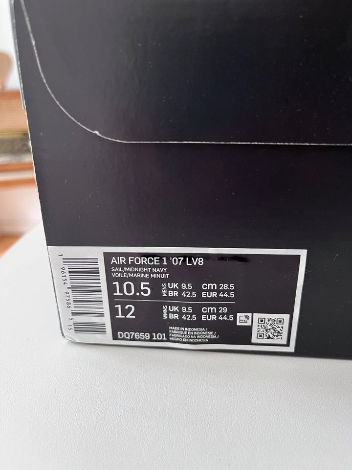 Nike Air Force 1 07 LV8 Midnight Navy gr 44.5 in Köln