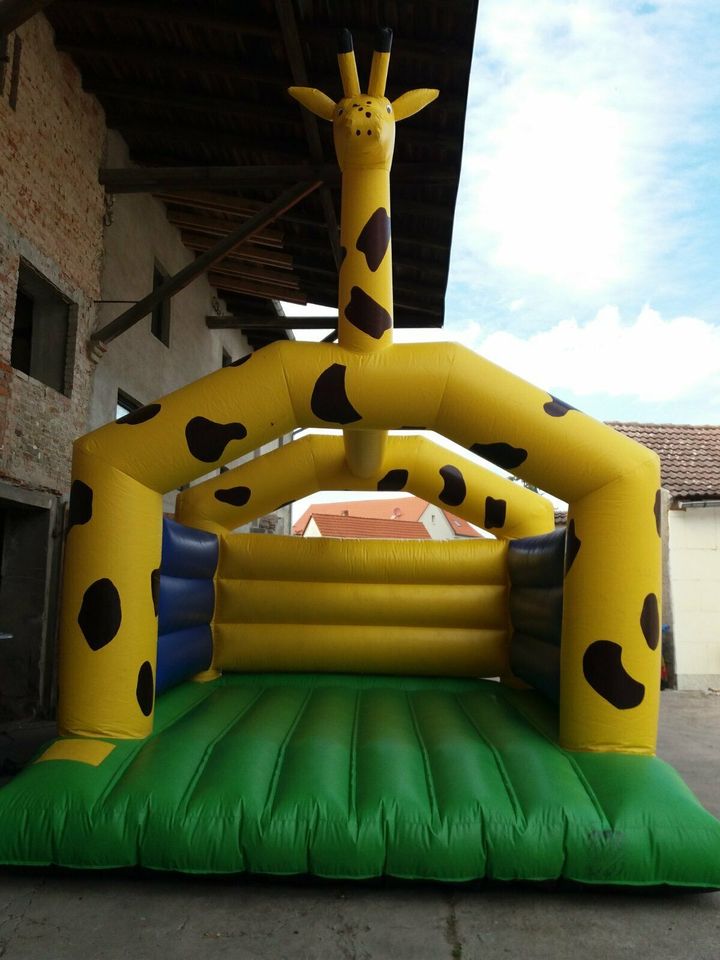 GIRAFFE PROFI HÜPFBURG 4X5M   MIETE RENT LEIHEN ab79€ in Bördeland