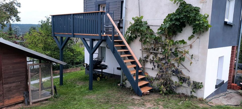 Schreiner bietet Carport Balkon Reparatur Terrassenüberdachung in Gauting