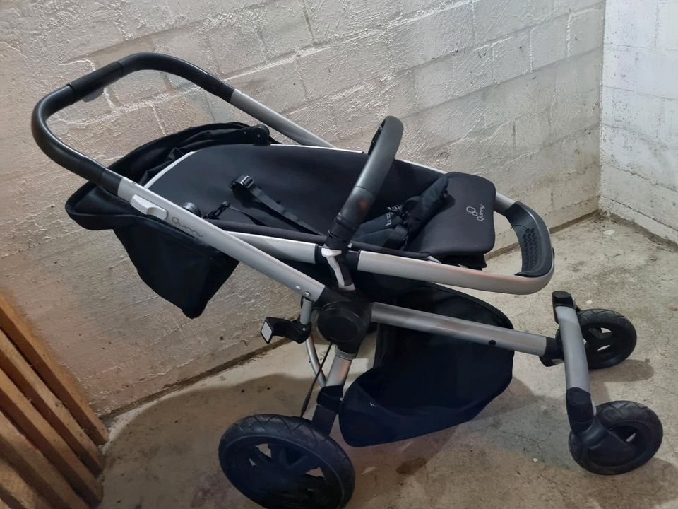 Quinny Buzz Xtra Kinderwagen + Babyschale in Göttingen