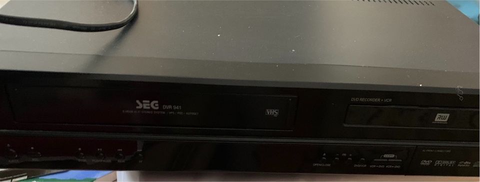 SEG DVD & VHS Kombigerät DVD Player / Recorder in Gelsenkirchen