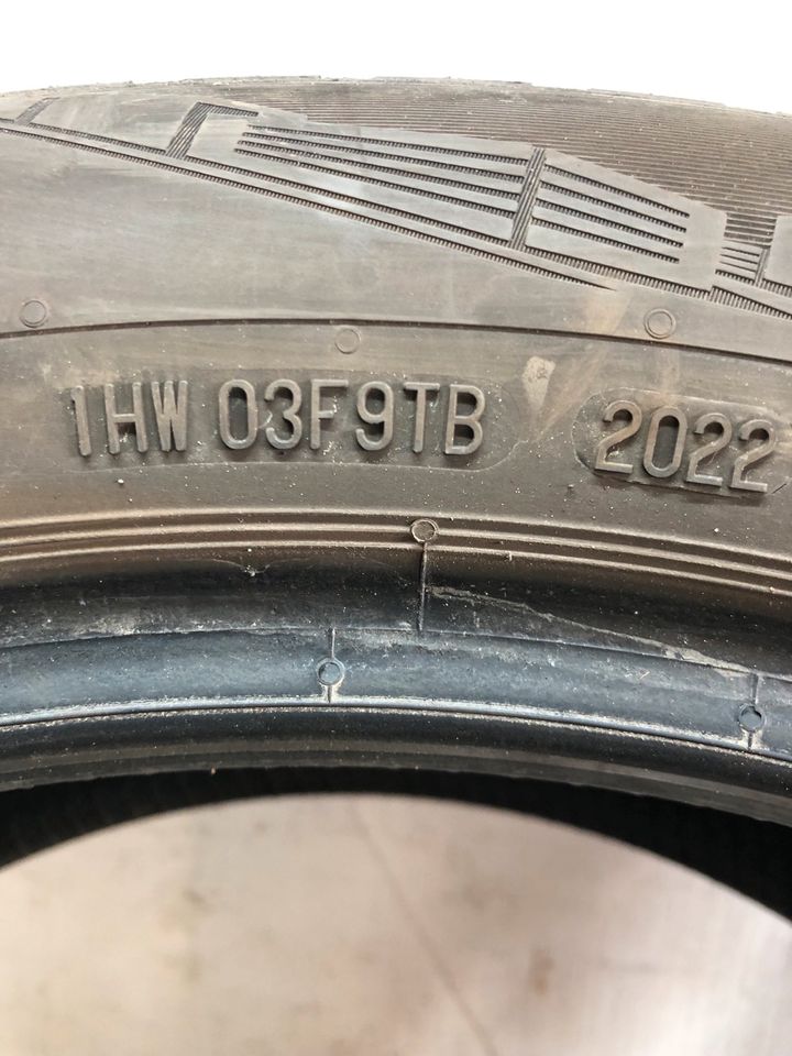 Allwetterreifen, 2x 215/50 R19, 93T, Continental in Haiger