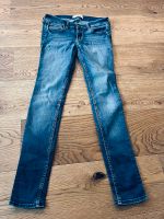 Jeans Hollister W24 L29 Hose blau cool Bayern - Gröbenzell Vorschau