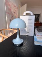 Louis Poulsen Panthella Portable Tischlampe - Pale Blue Berlin - Charlottenburg Vorschau