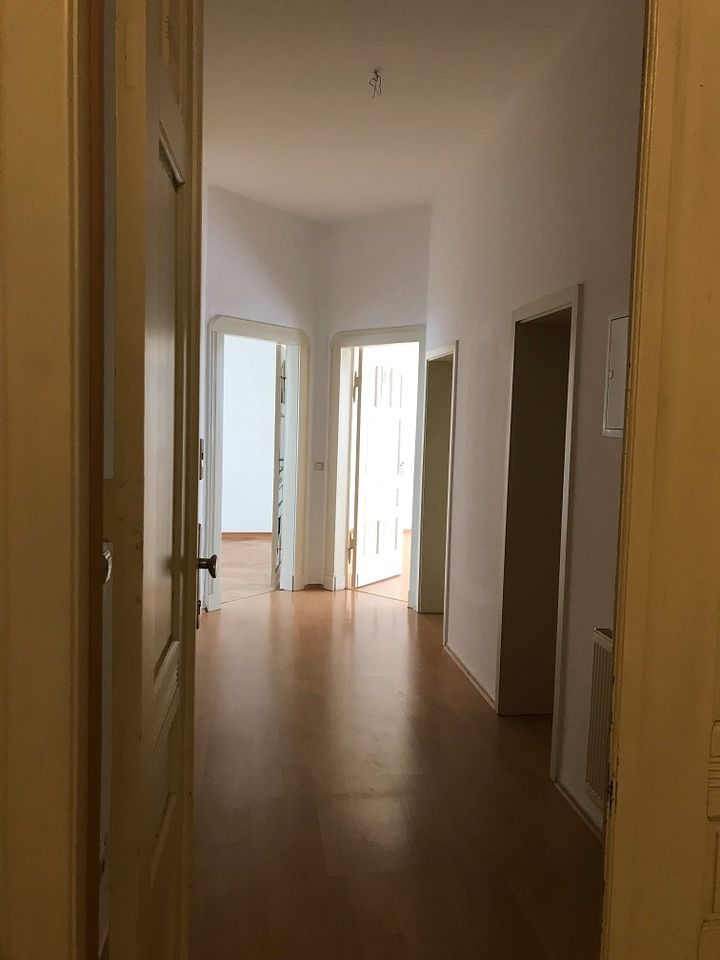 (57) 2 Zimmer Erdgeschoss mit Balkon in der Harnackstraße 8 in Magdeburg in Magdeburg