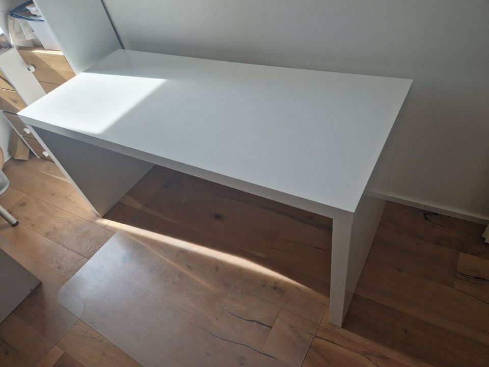IKEA Schreibtisch MALM, weiß, ohne Ausziehplatte in Landshut