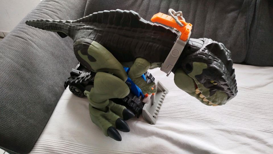 Fisher-Price Imaginext GWT22 - Jurassic World Stapf- und Beißacti in Hattingen