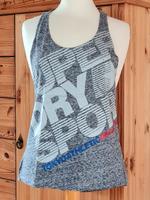 SUPERDRY SPORT TRÄGER TOP SHIRT GLITZER GRAU BLAU ROT 36/38 NEU!! Hessen - Felsberg Vorschau