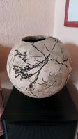 Dekokugel aus Ton Deko oder Vase Kunstblumen 22cm Sachsen - Glauchau Vorschau
