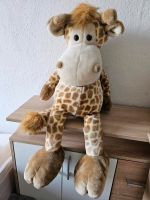 Große Giraffe sitzend Brandenburg - Rheinsberg Vorschau