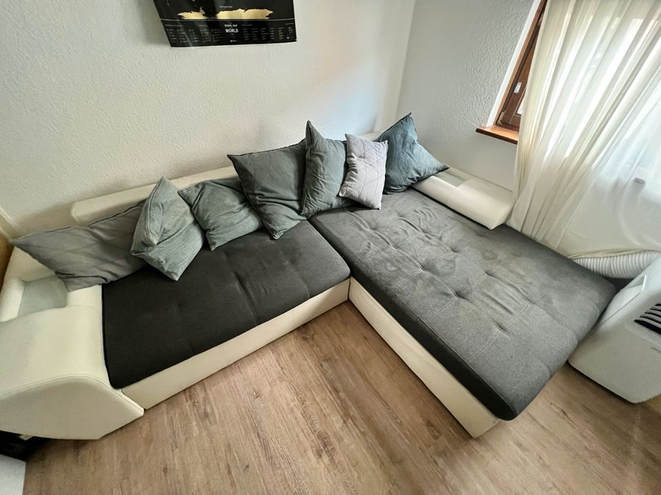 Schlafsofa, Ecksofa, Weiß und Grau in Offenbach