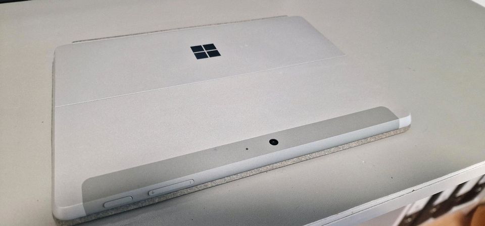 Microsoft Surface Go in Schongau